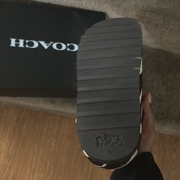 Animal print coach slides - Picture 2 of 6